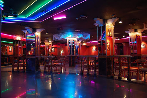 Bar  Neon Dancing Sala de Fiesta
