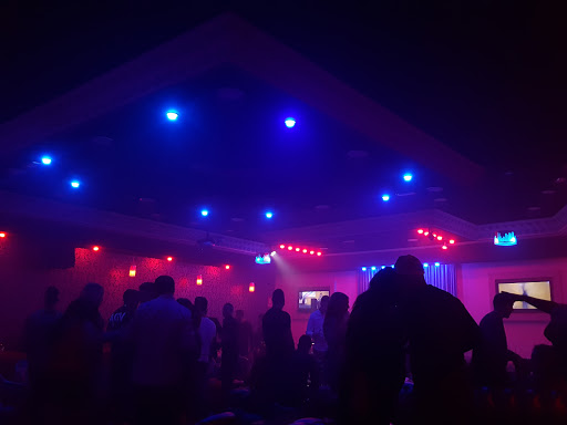 Discoteca  cabaret fakhama